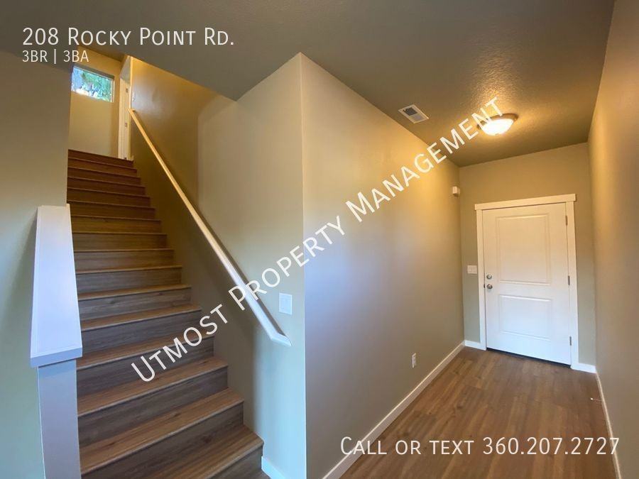 208 Rocky Point Rd - Photo 3 of 21