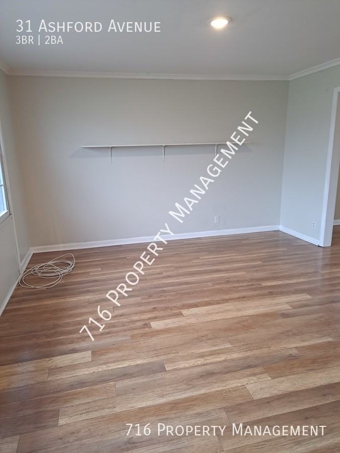 31 Ashford Ave - Photo 2 of 18