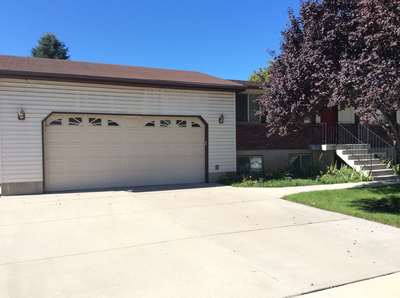 1054 S 680 W - Photo 2 of 14