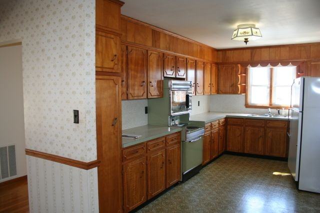 14839 Spotswood Trail - Photo 3 of 26