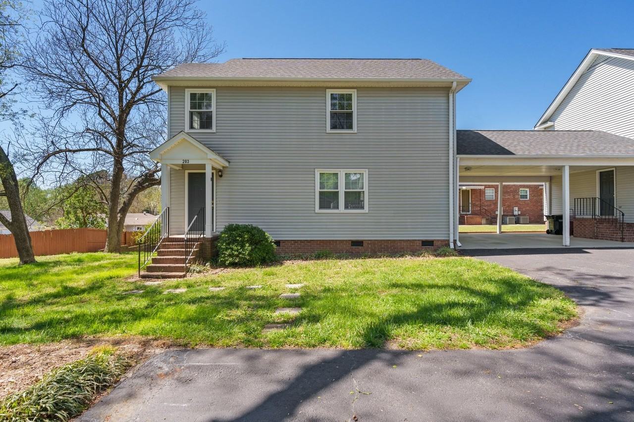 203B Lancaster Ave - Photo 3 of 33