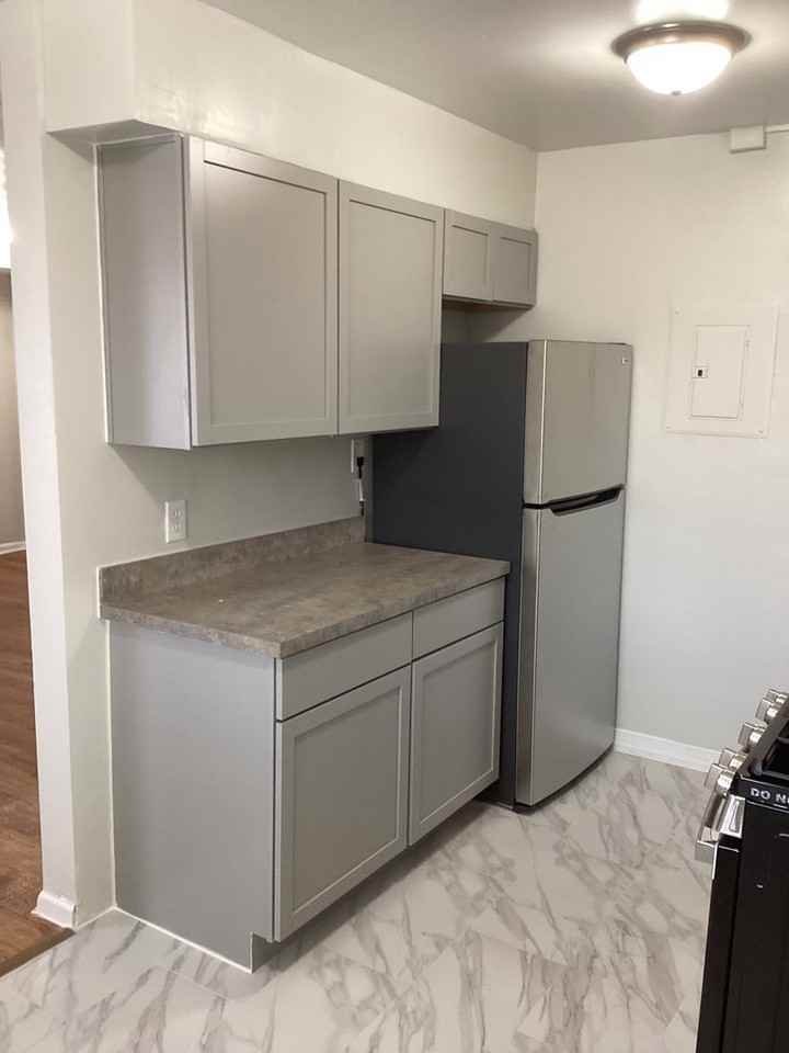 Montgomery House - Photo 7 of 42