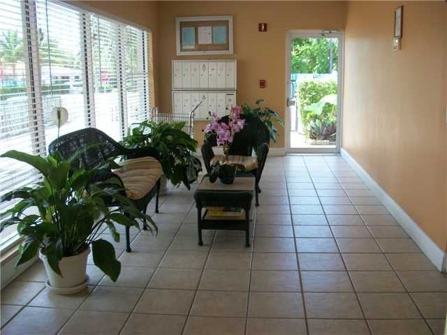 8900 Collins avenue - Photo 3 of 34