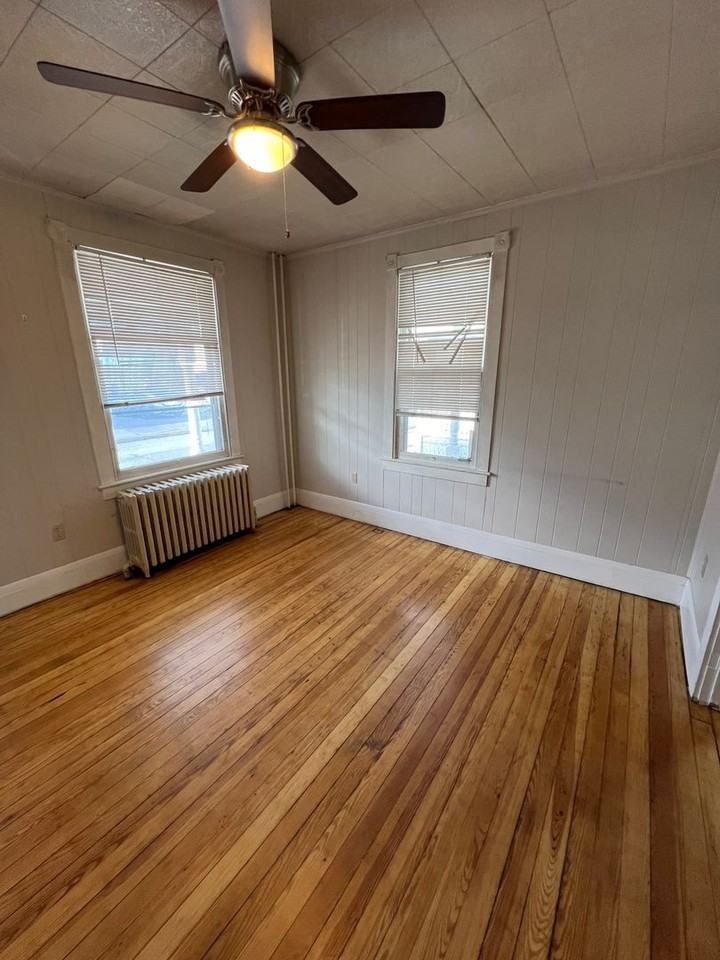 117 W Ferdinand St - Photo 3 of 24