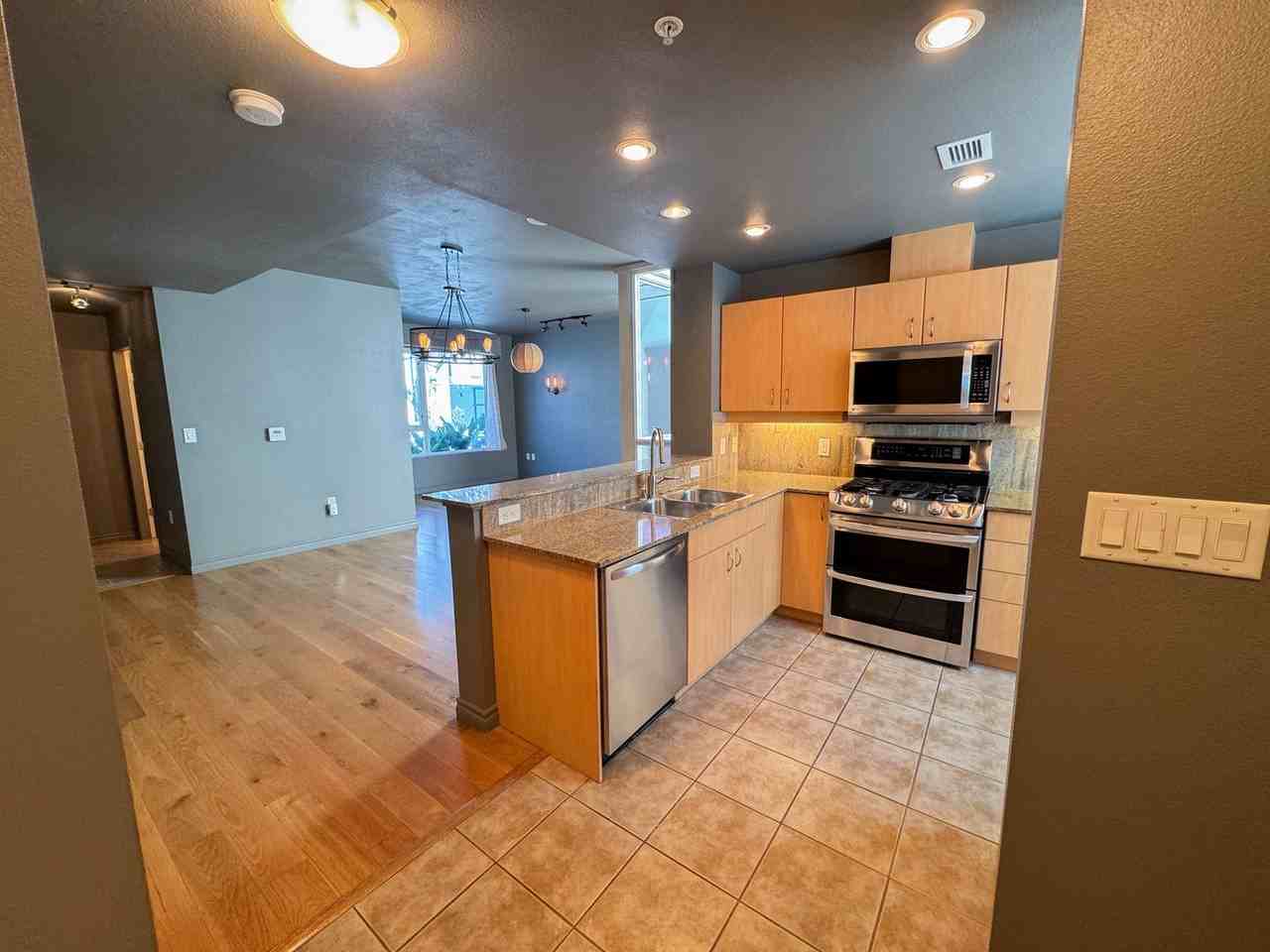 1575 State St - Photo 2 of 32