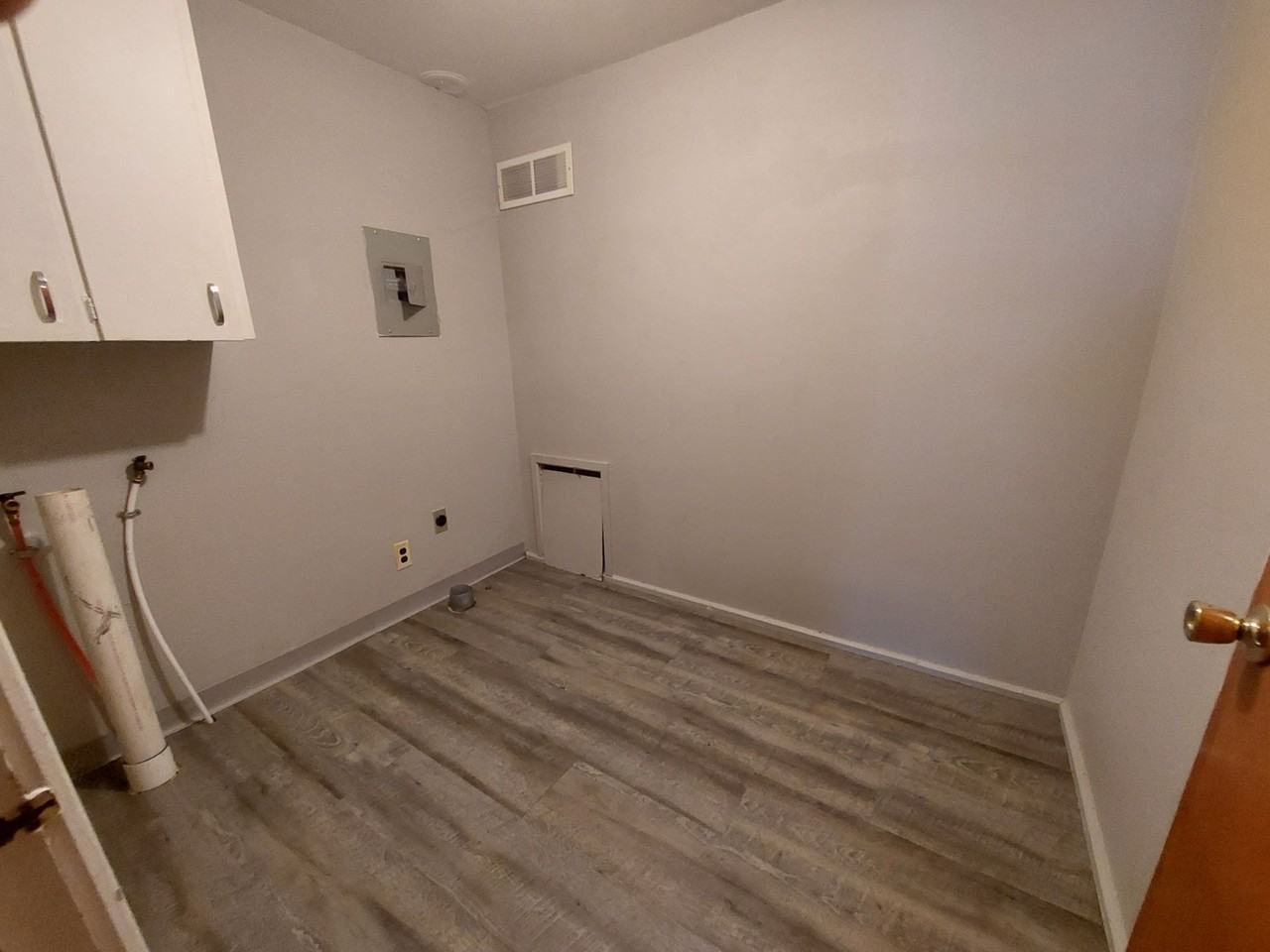 N. Meridian - Photo 3 of 5