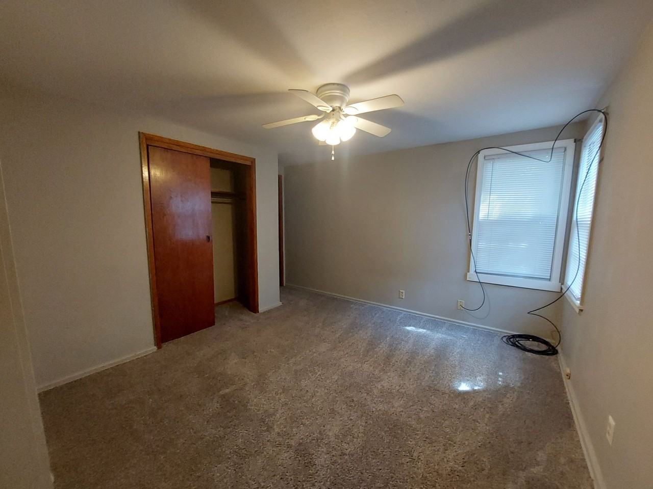 N. Meridian - Photo 4 of 5