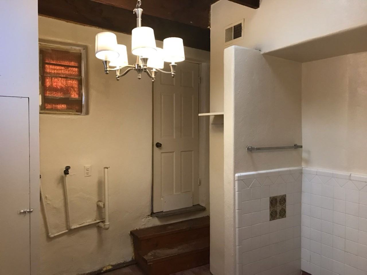 4th Street NW-8918 - Photo 3 of 9