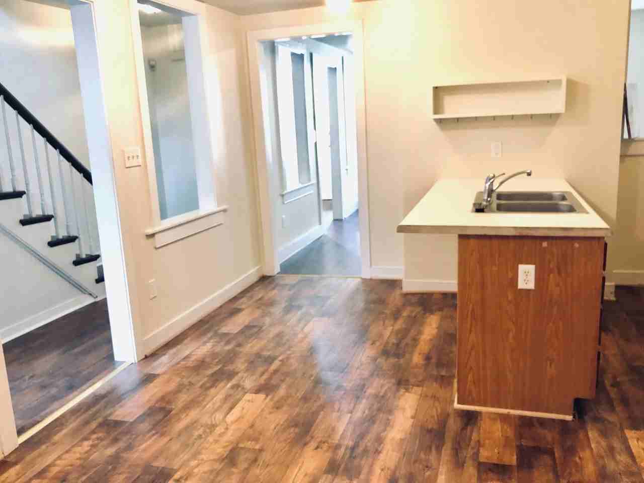 2617 E Clay St - Photo 5 of 9