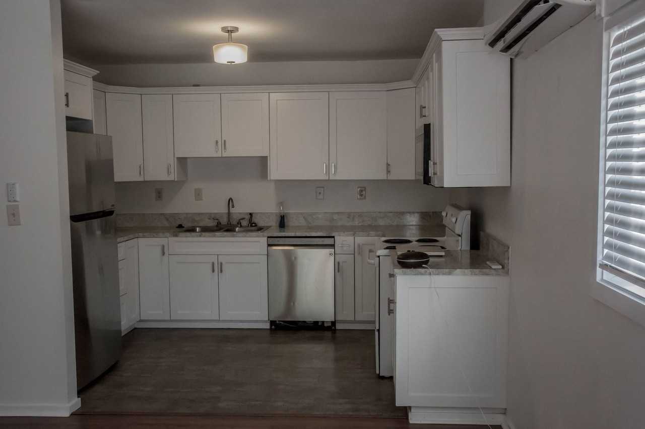 EA2206 - Photo 2 of 21