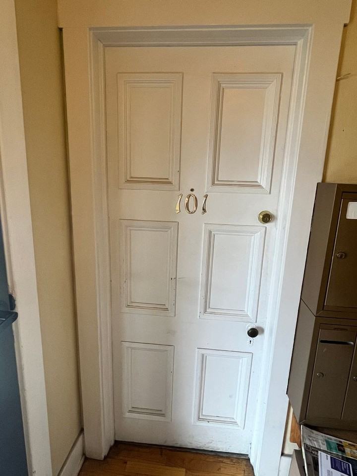 409 N. Cascade Avenue - Photo 2 of 13