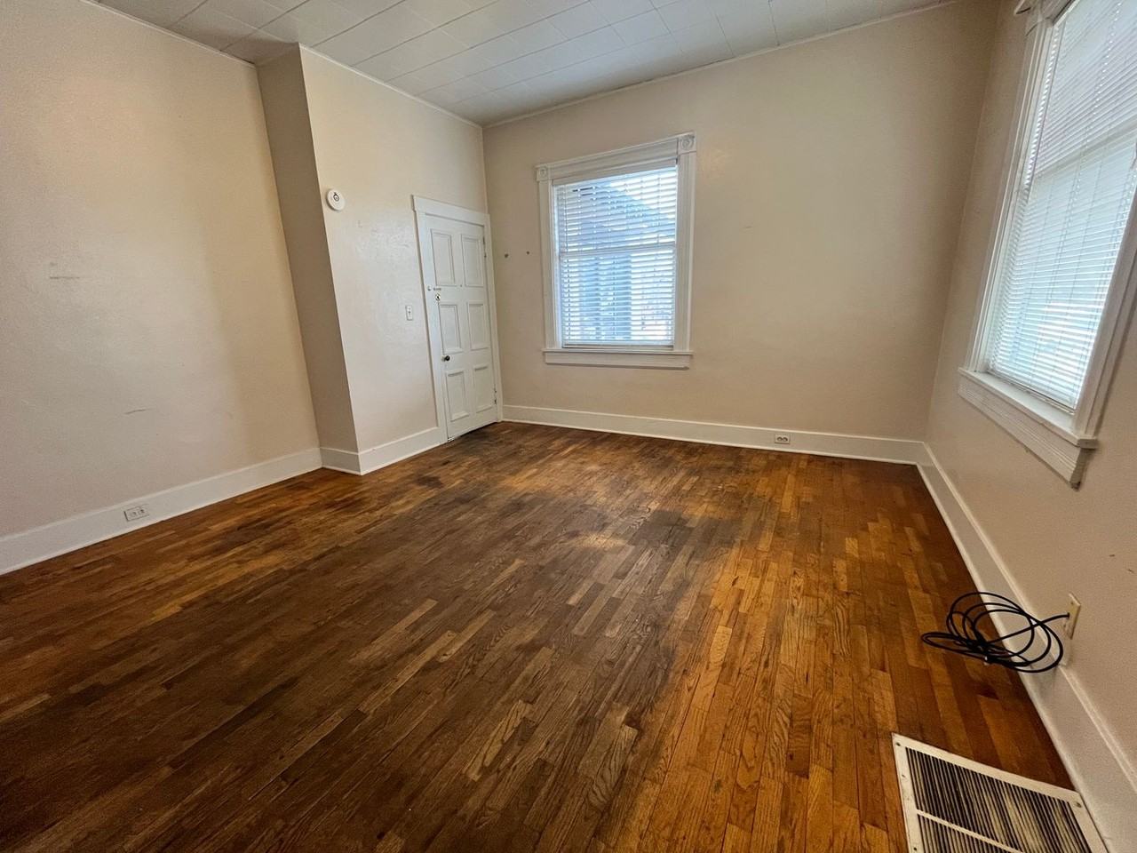 409 N. Cascade Avenue - Photo 4 of 13