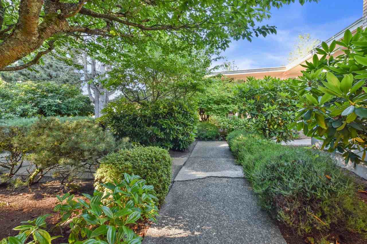 Highland Manor - Photo 3 of 16