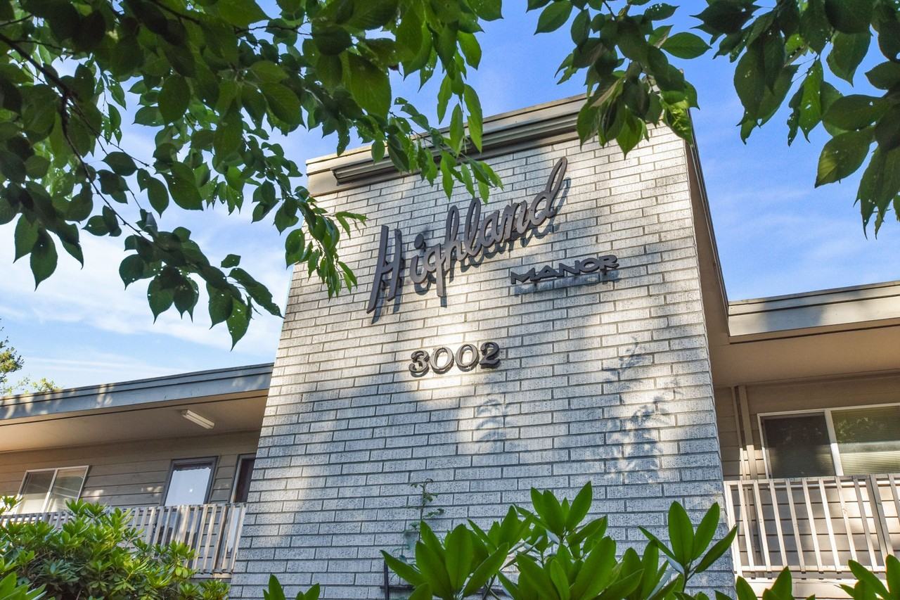 Highland Manor - Photo 4 of 16