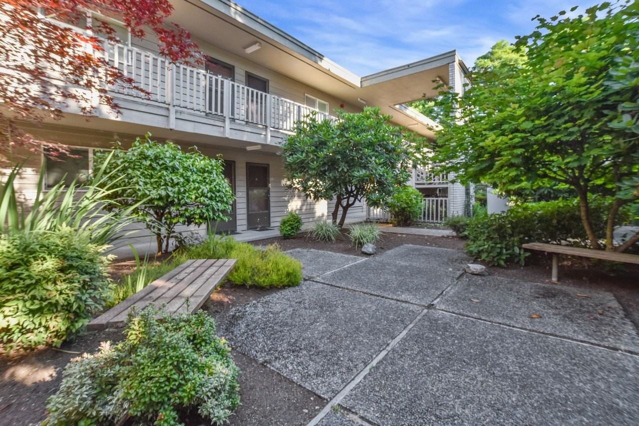 Highland Manor - Photo 5 of 16