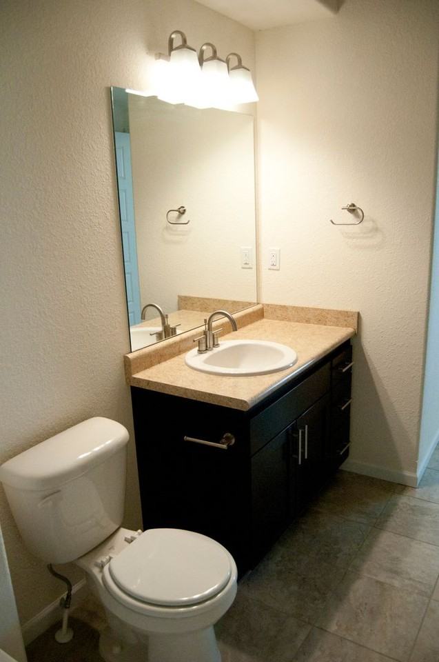 West Field Place - Photo 2 of 12