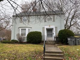 featured image of 498 Littleton St