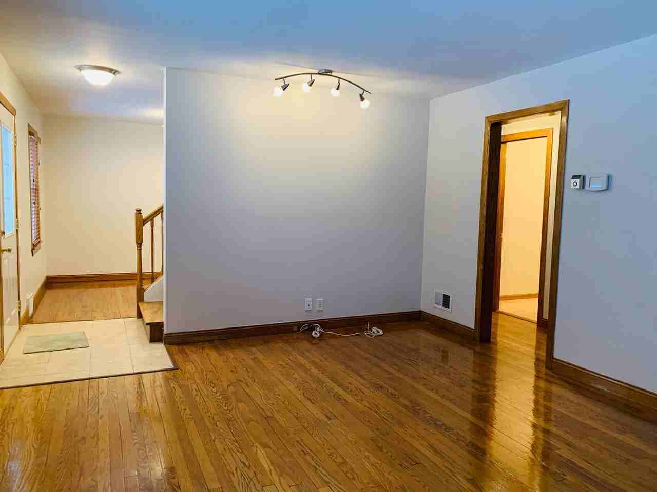 1707 40th St - Photo 3 of 30