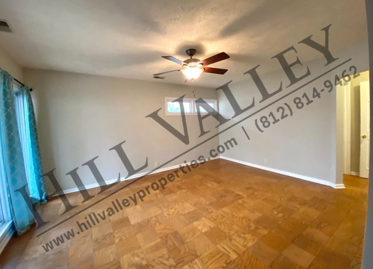 2616 Mariposa Dr - Photo 2 of 11