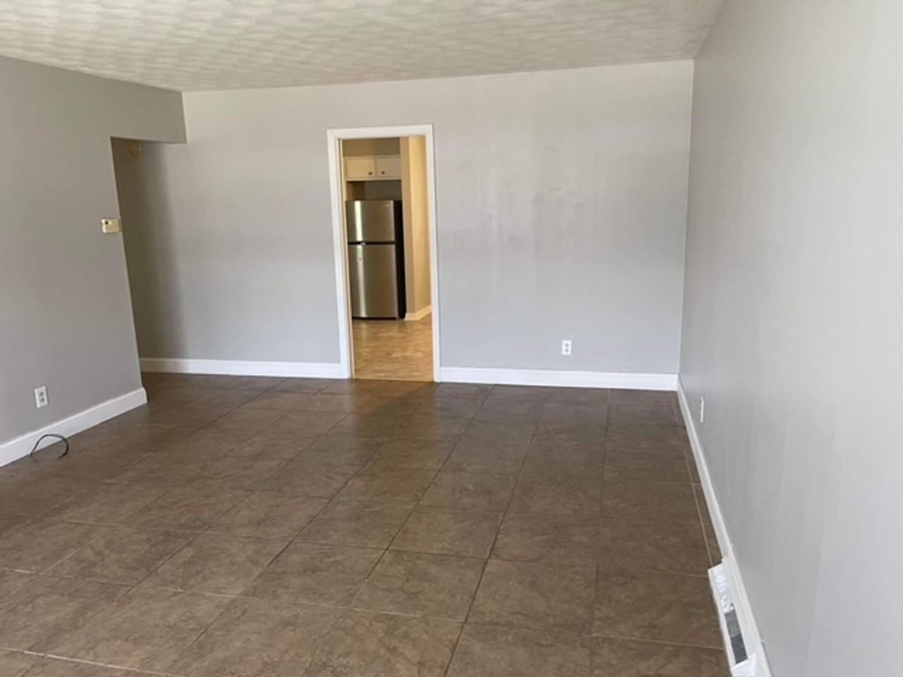 512 Smith Ave - Photo 5 of 29