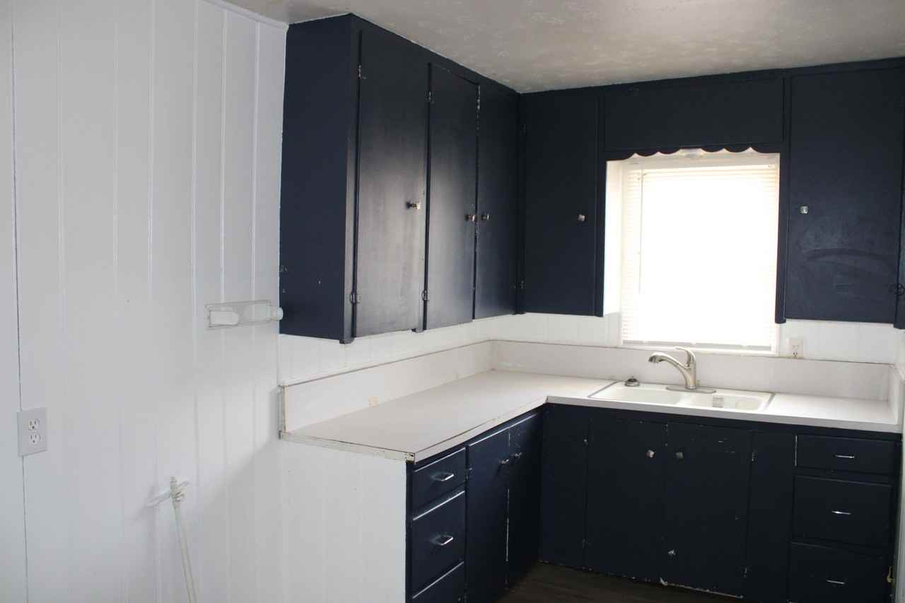 3208 S Harrison St - Photo 4 of 10