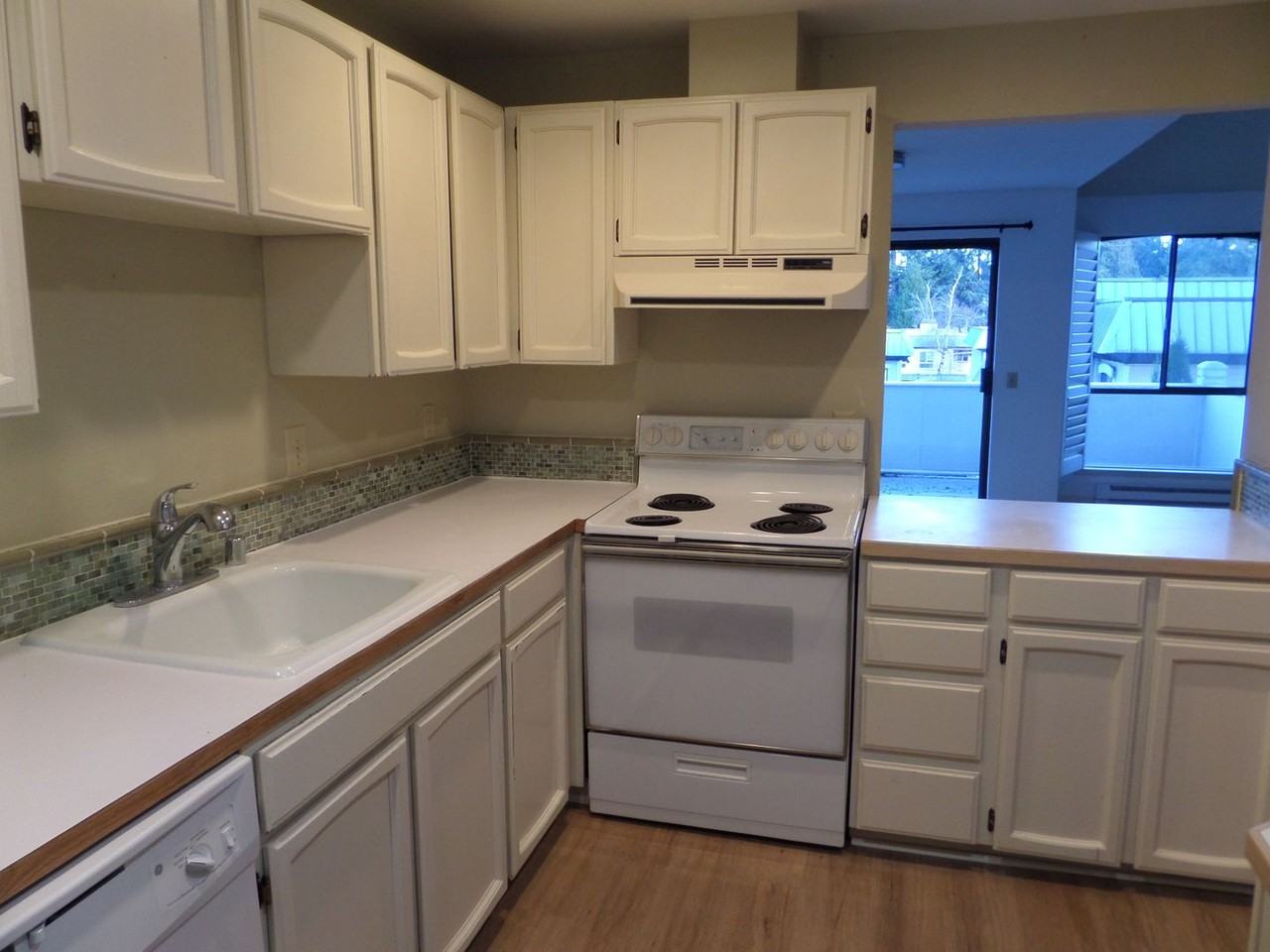 10218 Ne 16th St - Photo 3 of 26