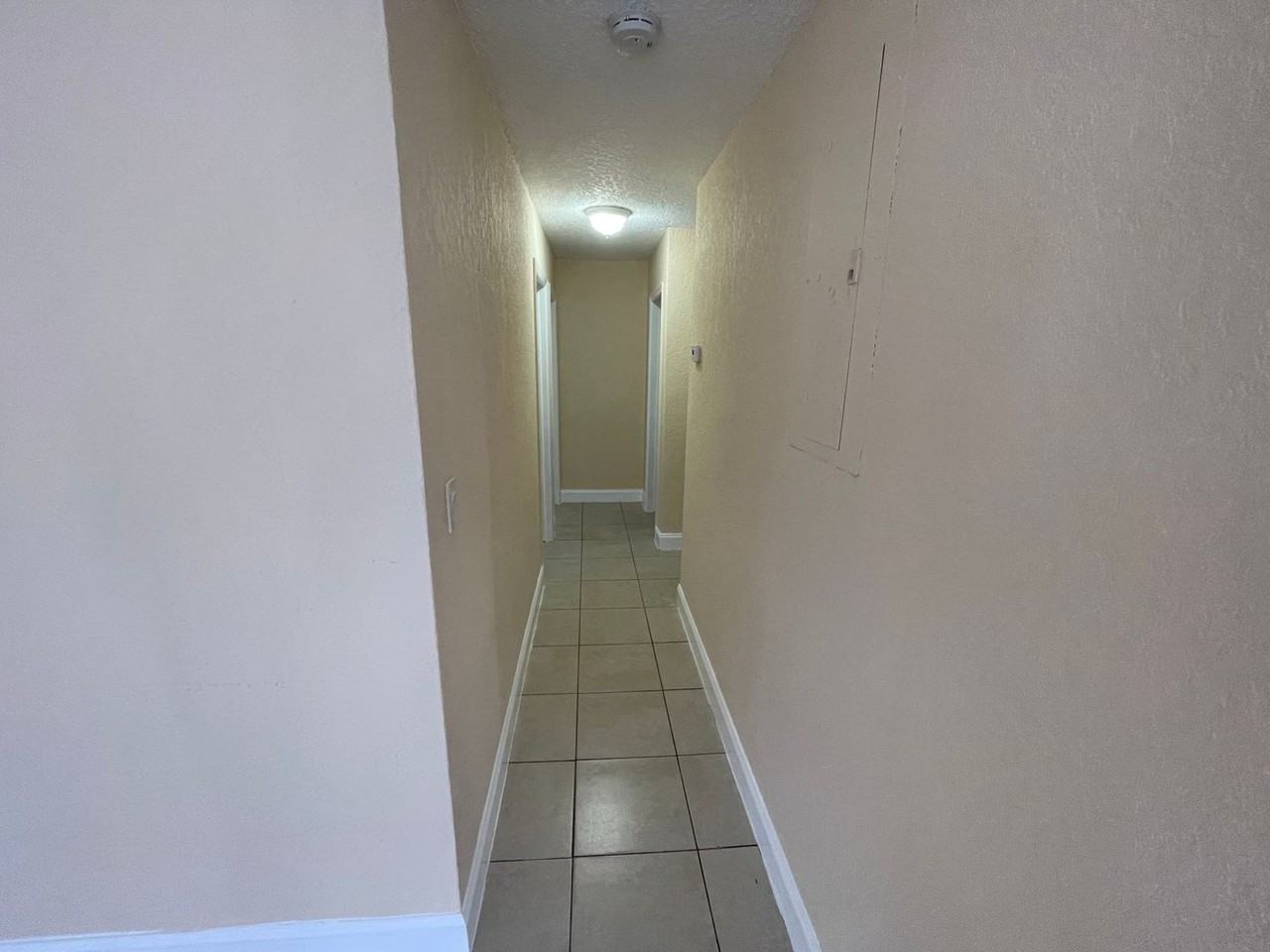 632 54th St - Photo 5 of 18