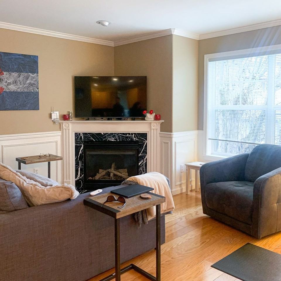 3623B Phinney Ave N - Photo 6 of 11