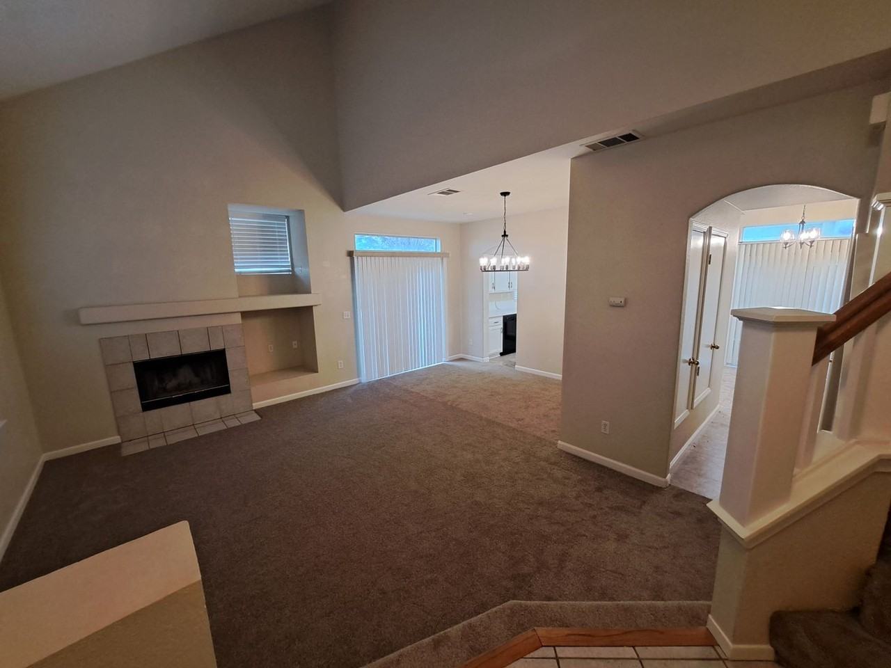 849 Chateau Cir - Photo 2 of 22