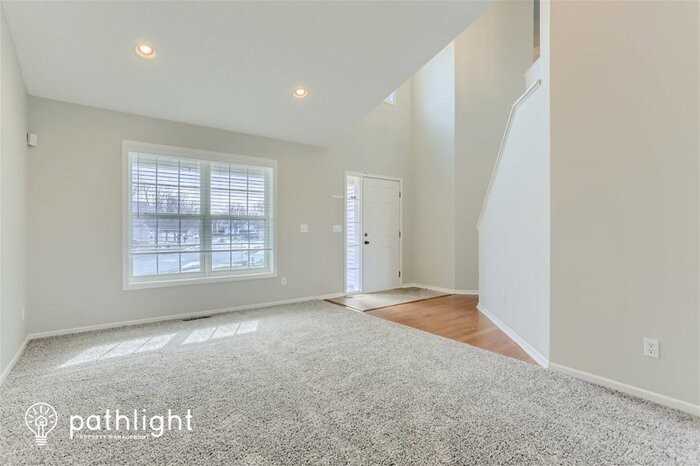 10065 42nd St Ne - Photo 2 of 31