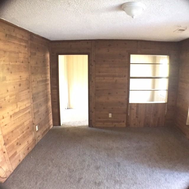 1031 S Highland St - Photo 3 of 10