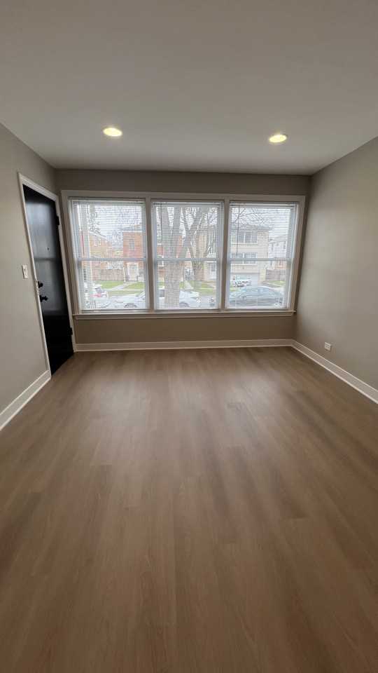 4835 Hull St #1E - Photo 3 of 18