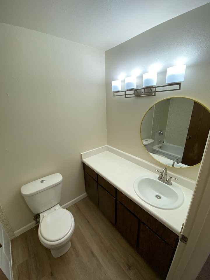 410 W Winnie Ln #32 - Photo 5 of 7