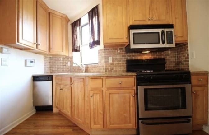 77 Crescent Ave - Photo 7 of 27