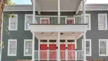 featured image of E Gwinnett St #538