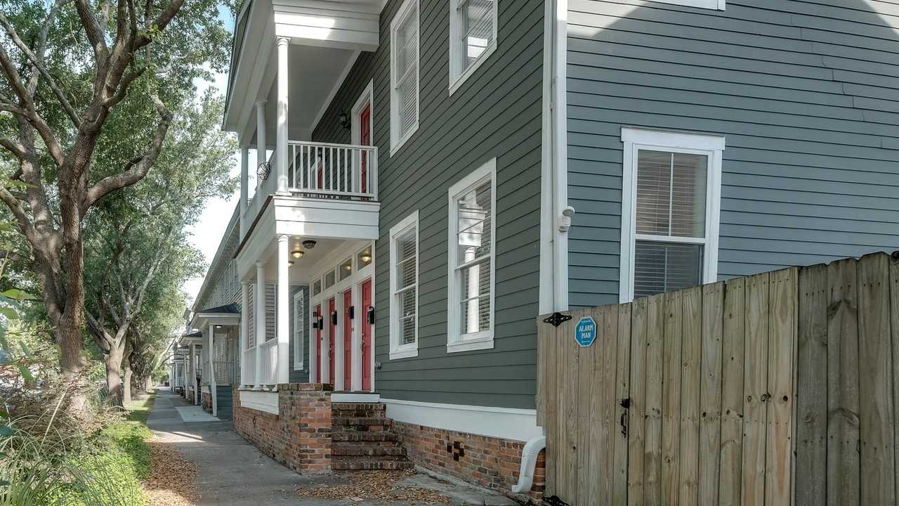 E Gwinnett St #538 - Photo 3 of 24