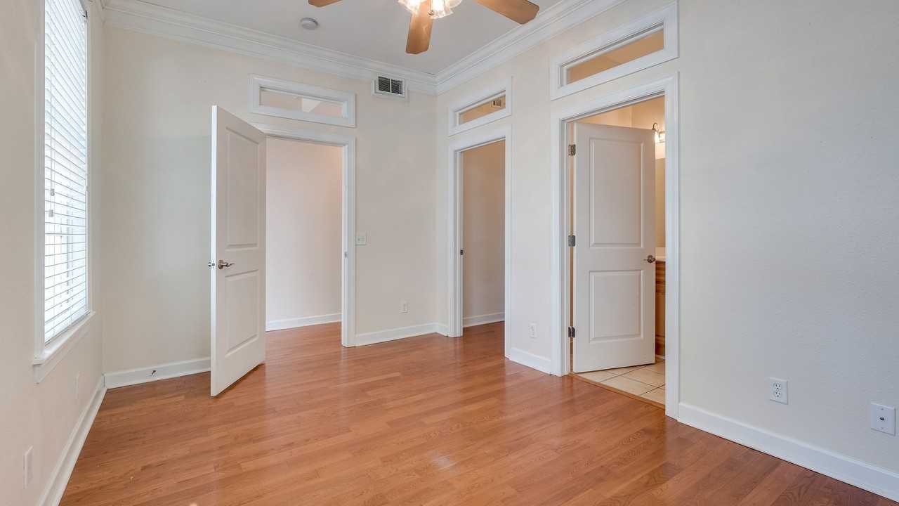 E Gwinnett St #538 - Photo 7 of 24