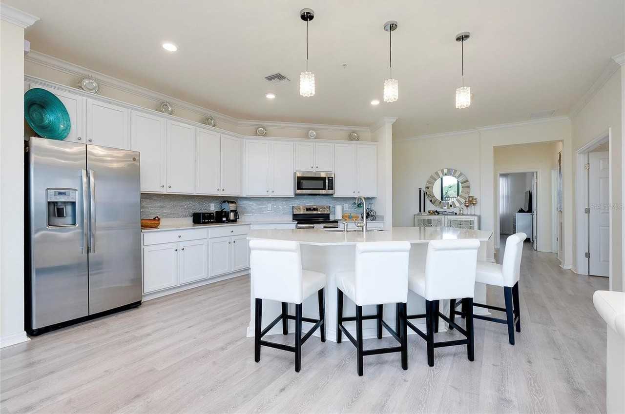 23205 Banbury Way #201 - Photo 3 of 47