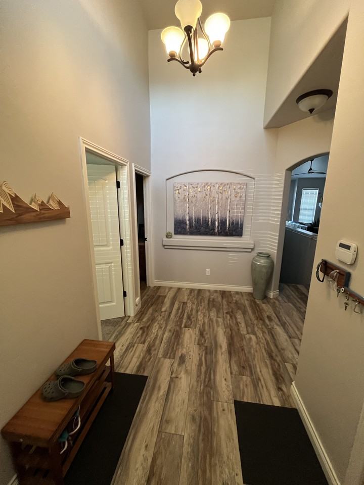 358 Cliff View Dr #NA - Photo 3 of 26