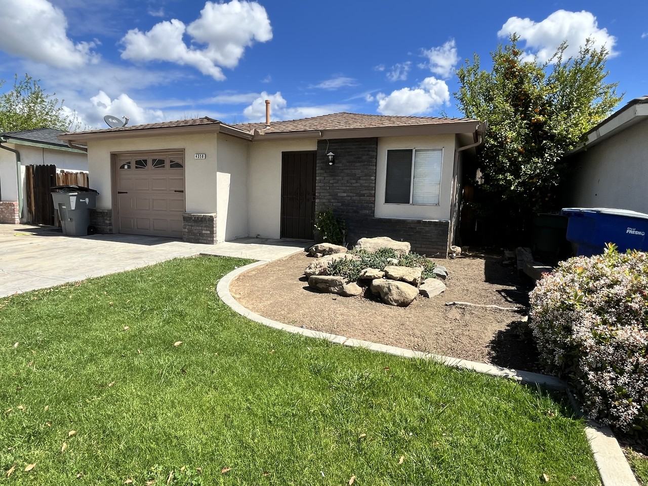 4358 N Ellendale Ave #NA - Photo 3 of 16