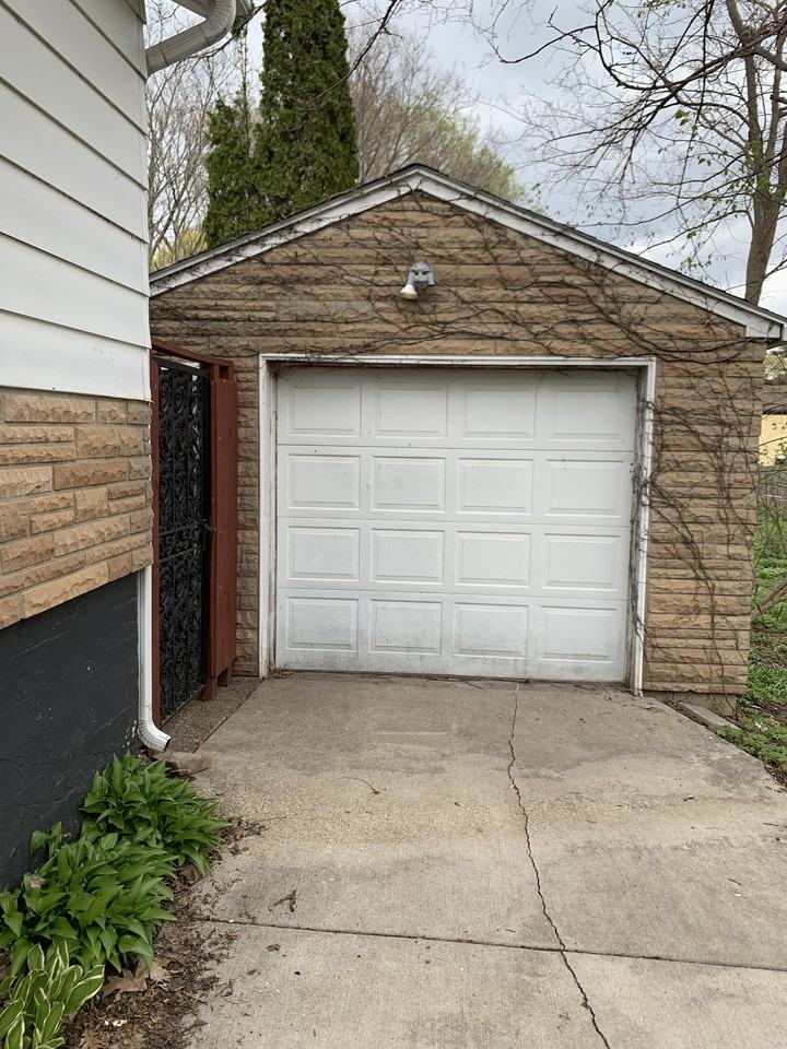 614 Cedar St #NA - Photo 2 of 22