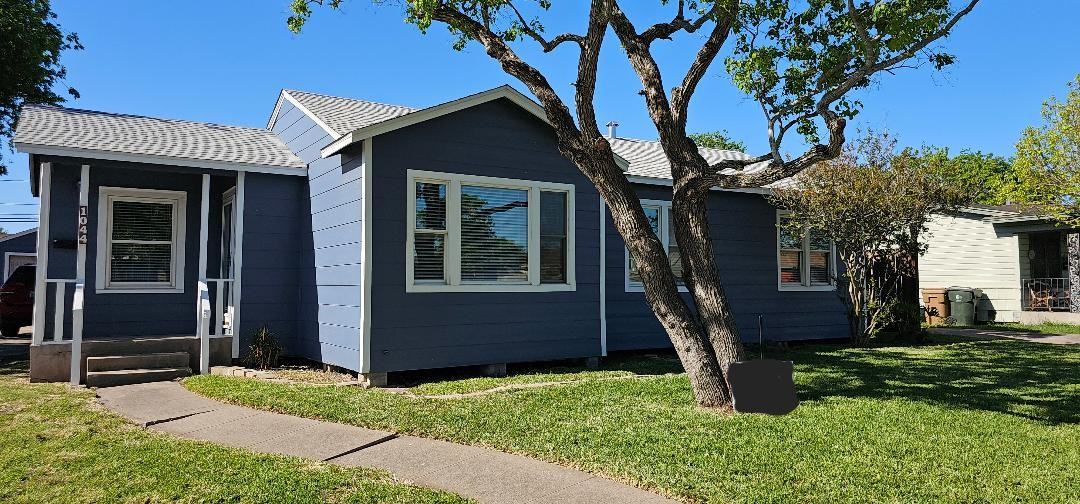 1044 Mcclendon St #1 - Photo 4 of 22