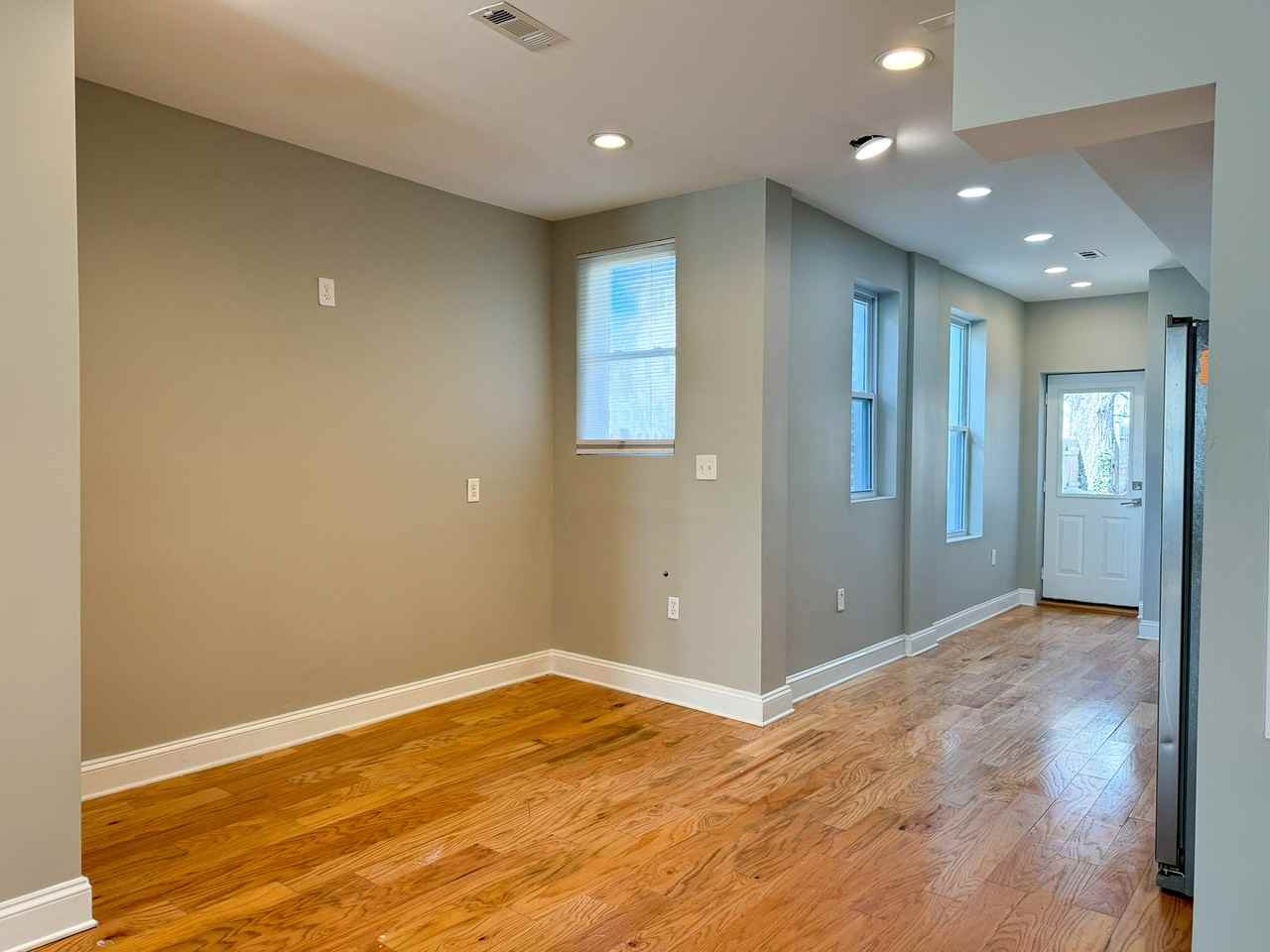 1838 Capitol Avenue Northeast #1 - Photo 5 of 41