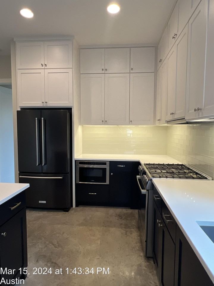 1120 Fairmount Ave #B - Photo 3 of 42