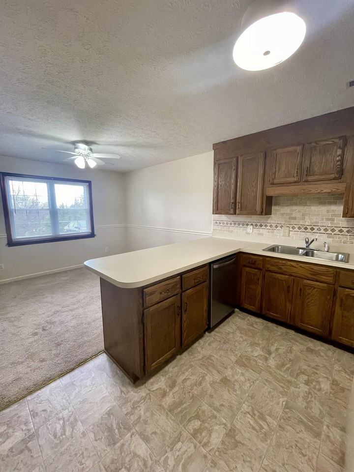 1141 Homestead Garden Ct #35 - Photo 4 of 19