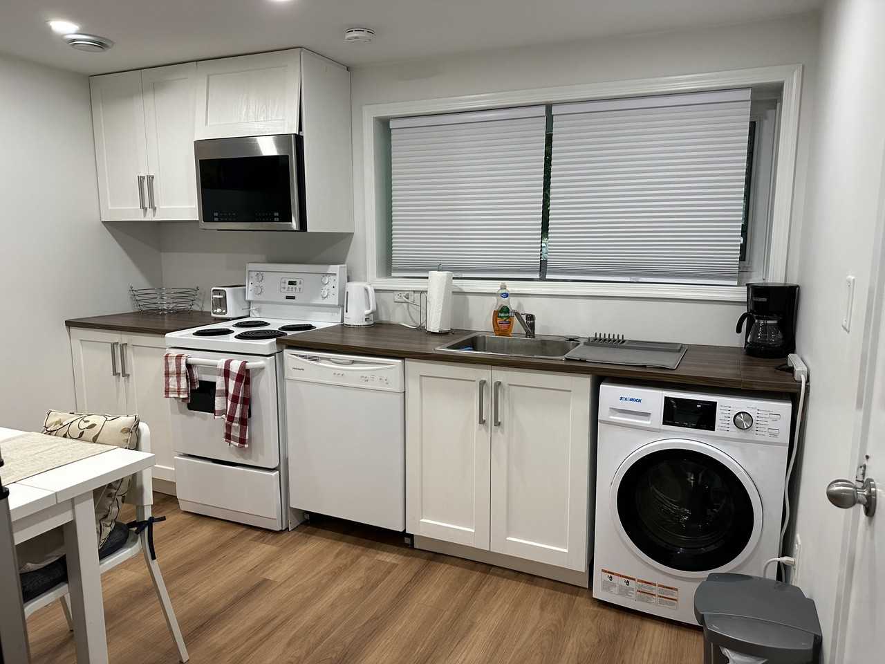 1066 Ridgewood Drive - Photo 2 of 9