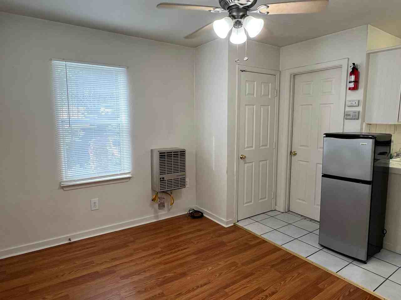 611 E Street - 9 #9 - Photo 2 of 6