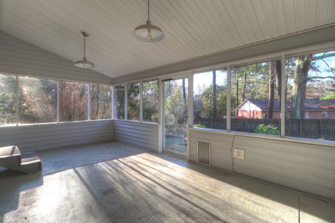 1291 Todiway Ct #1 - Photo 4 of 20