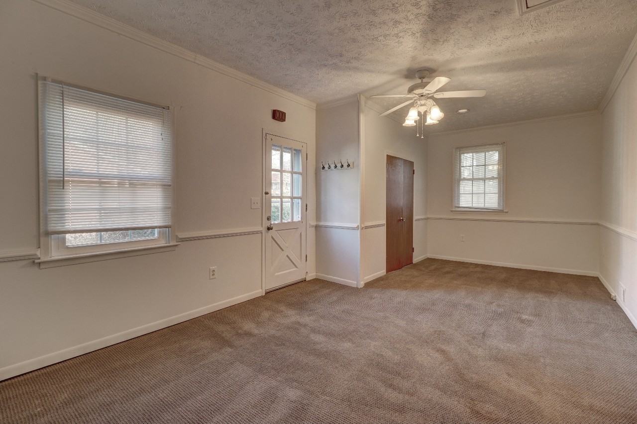 1291 Todiway Ct #1 - Photo 5 of 20