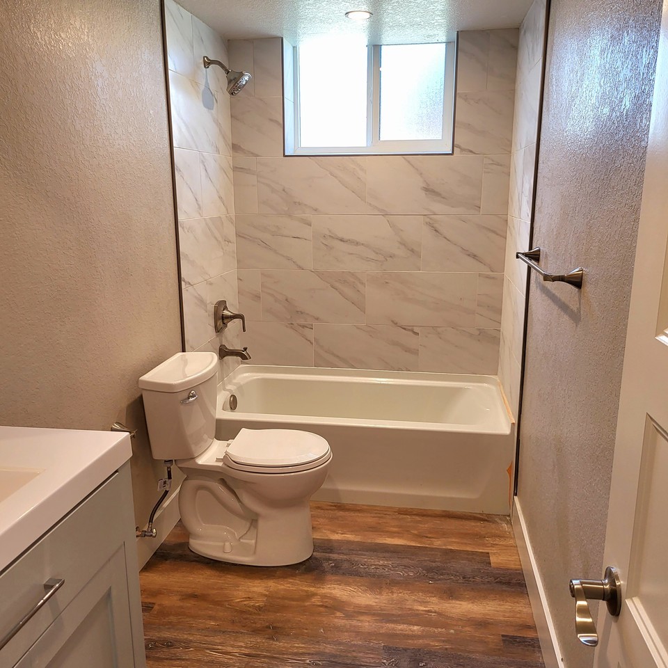 3433 N Cook St #B - Photo 3 of 10